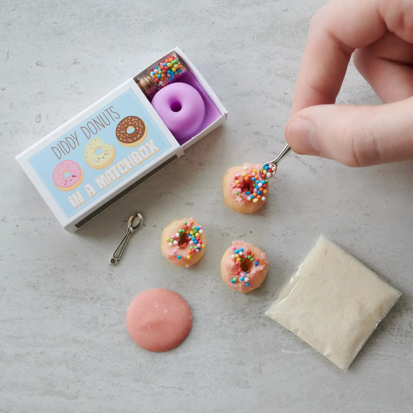 Make your own mini donut in a matchbox kit
