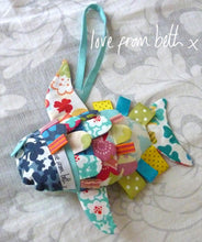 Load image into Gallery viewer, Sleepy fish Toy Sewing Pattern