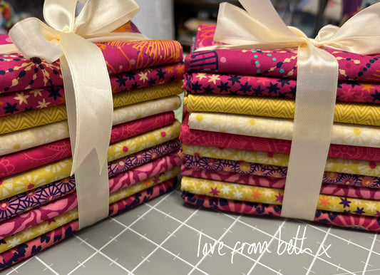 10 fat quarter selection bundle - Pinks, yellows and creams