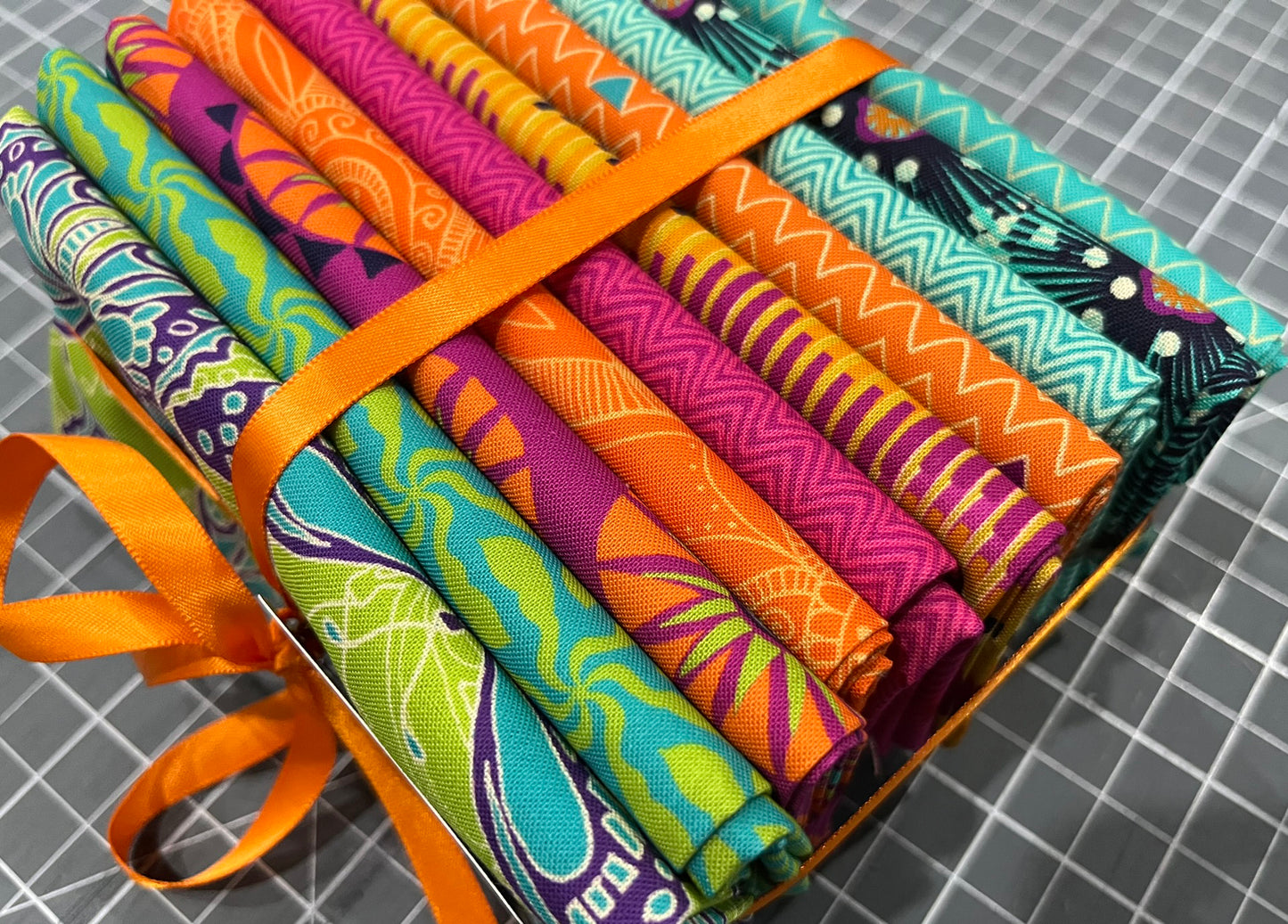 10 Fat Quarter Bundle - Pink Orange Lime Aqua