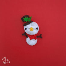 Load image into Gallery viewer, Mini Snowman Crochet Kit - Hardicraft