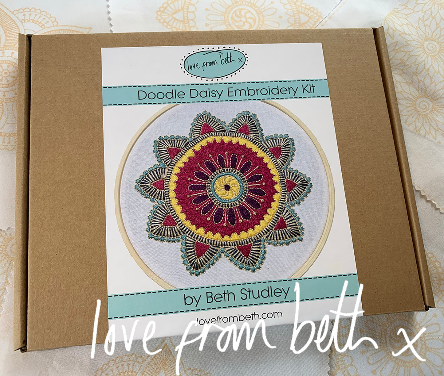 Doodle Daisy Embroidery Kit