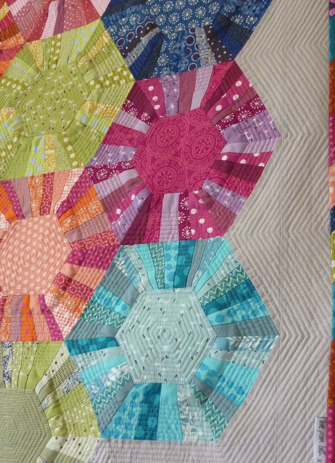 Hexa -scrappy Quilt Sewing Pattern